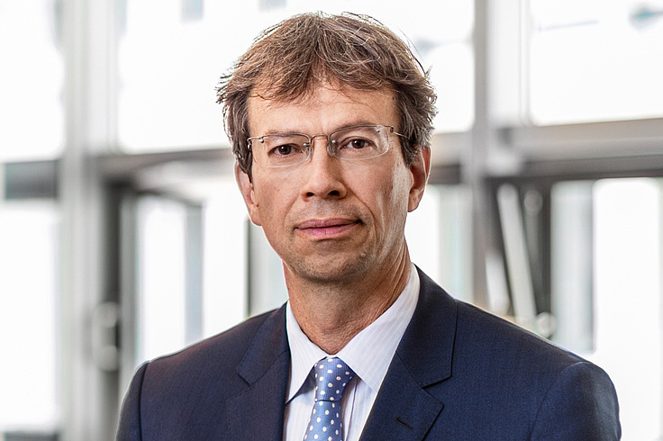 Dr Guido Schulz, Notary