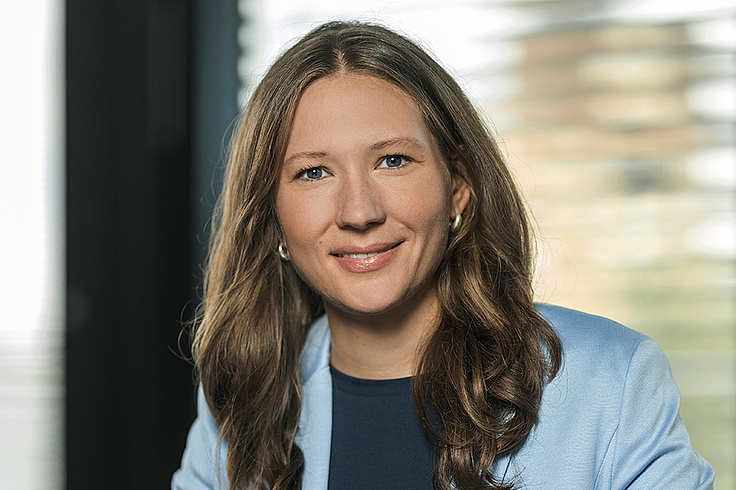 Dr Annika Sauter