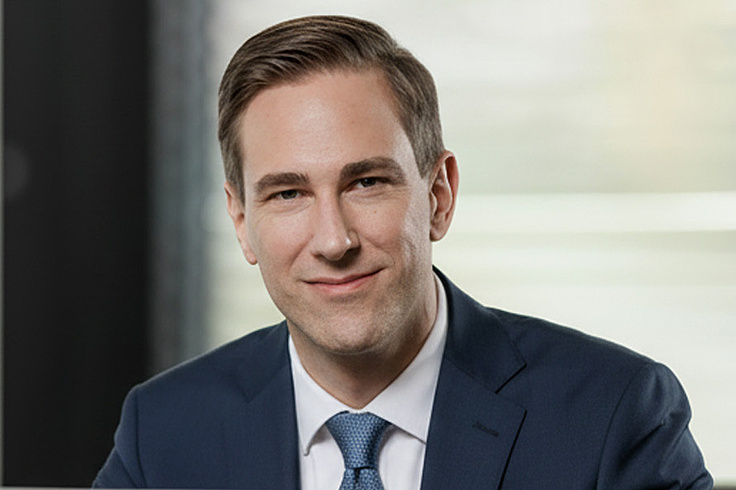 Dr Thomas Bunz