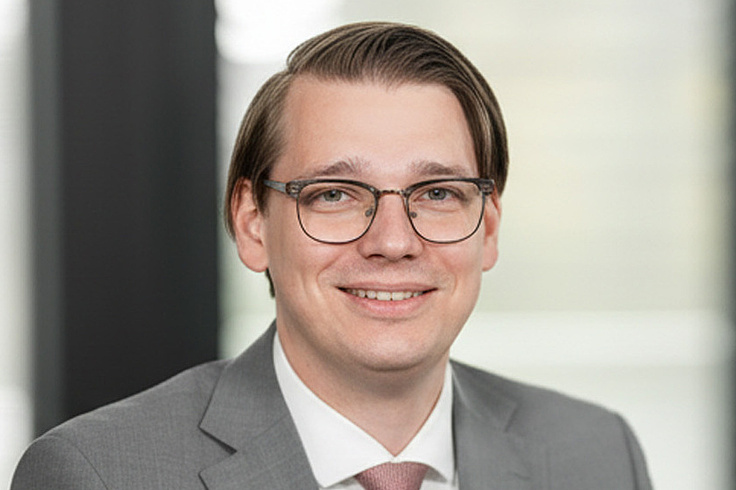 Dr. Christopher Lück