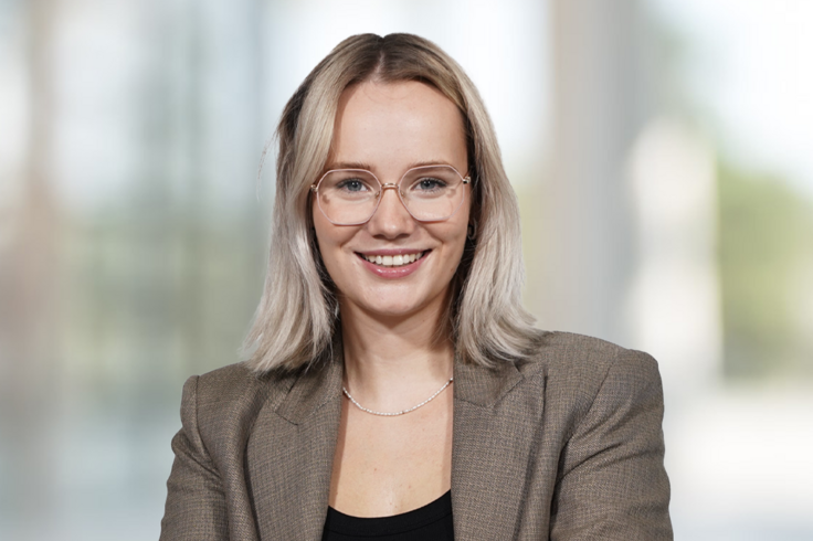 Elisabeth Schneider Elisabeth Schneider