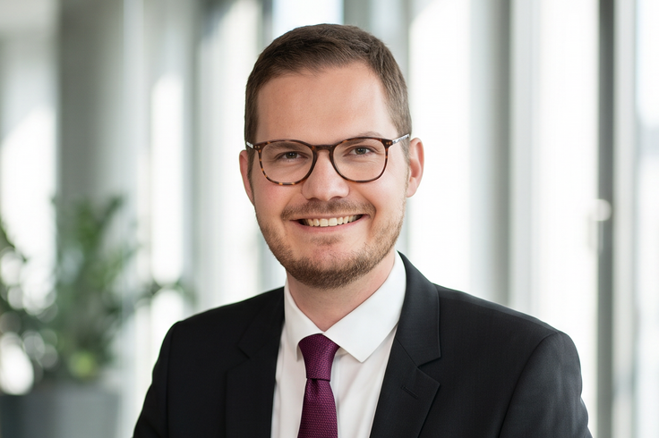 Dr. Niklas Heinkes