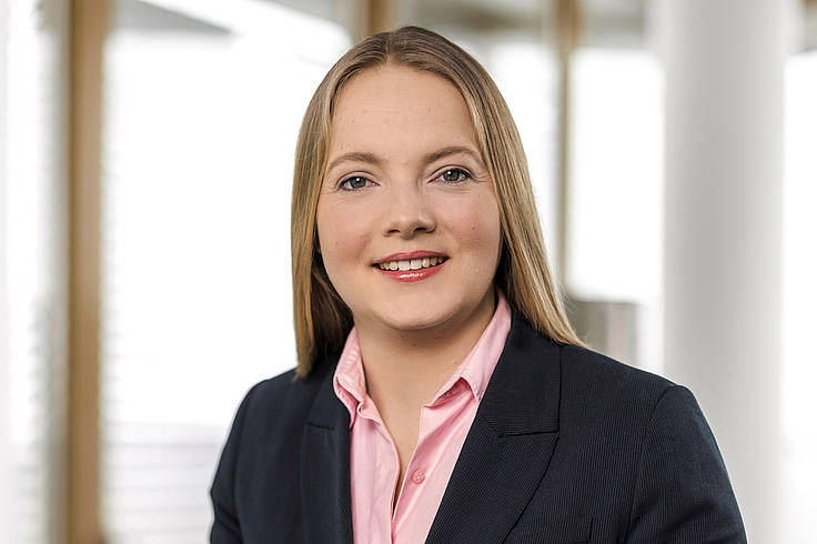 Dr Julia Wiemer, LL.M.