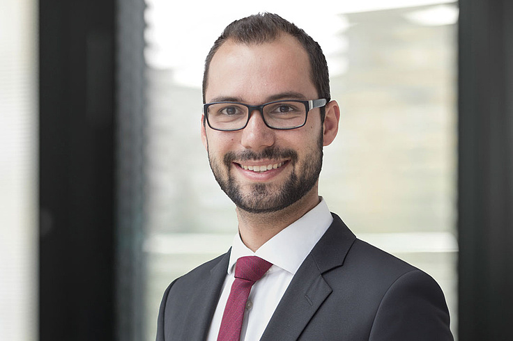 Dr Thorsten Bischof